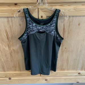 Skechers built in bra sportsy joggers shirt size L